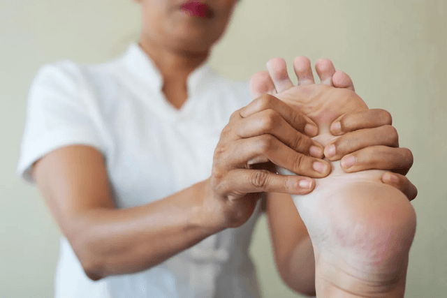 Neuropathy Treatment - Specialized nerve pain relief and treatment